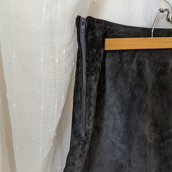 Vintage Danier Suede Pants, Sz. 16 - Picture 3 of 3